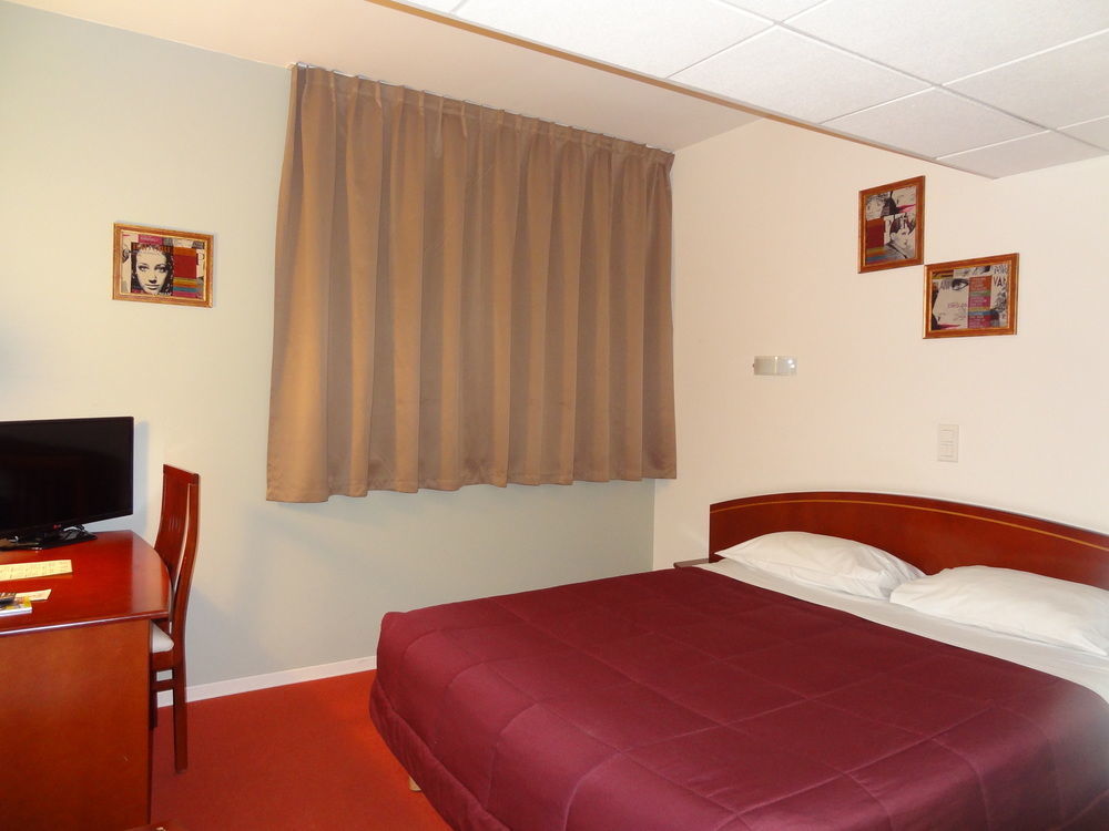 Hotel Citôtel De La Marne Tarbes