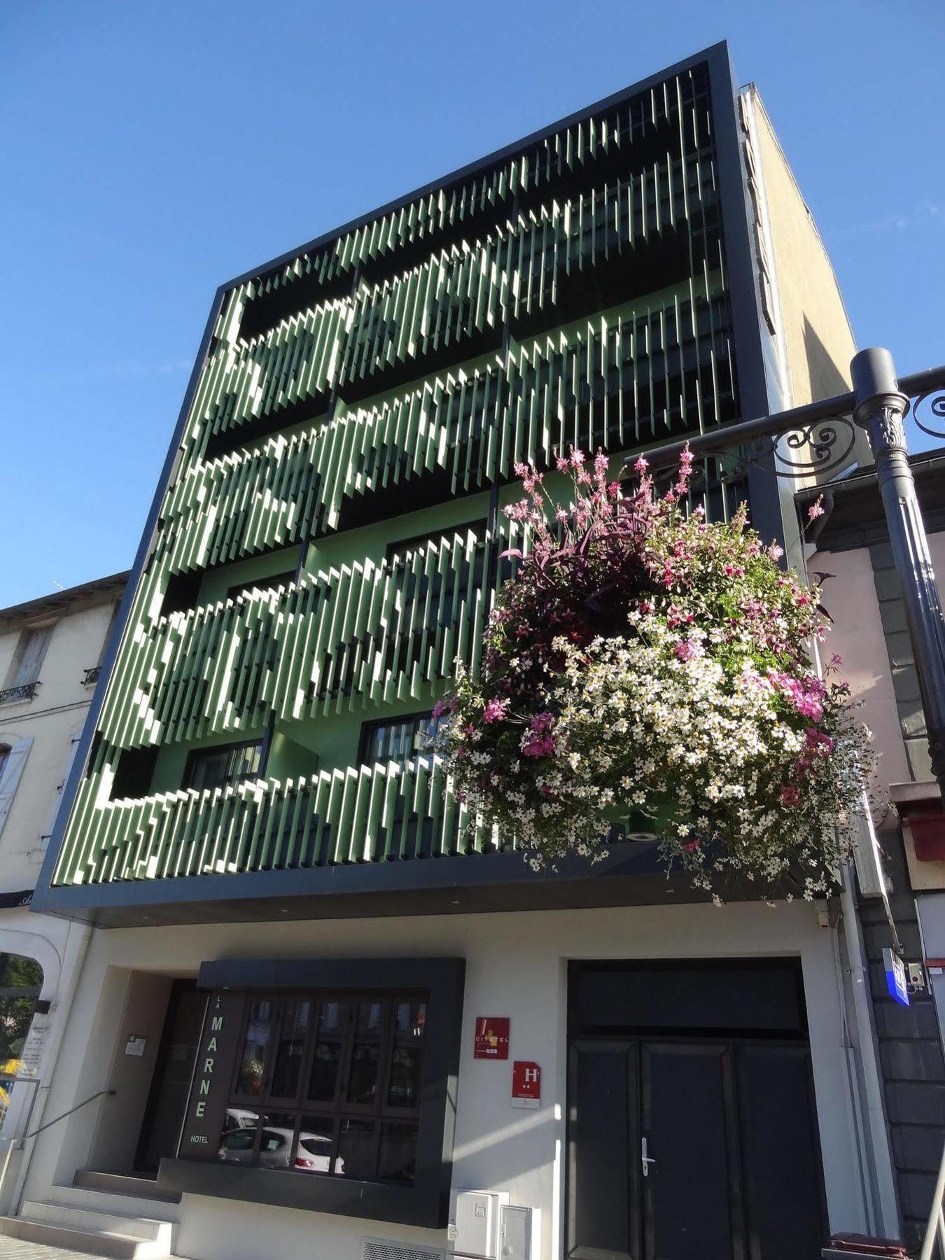 Citôtel De La Marne Tarbes